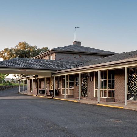 Tumut Valley Motel Pet Friendly Exteriér fotografie
