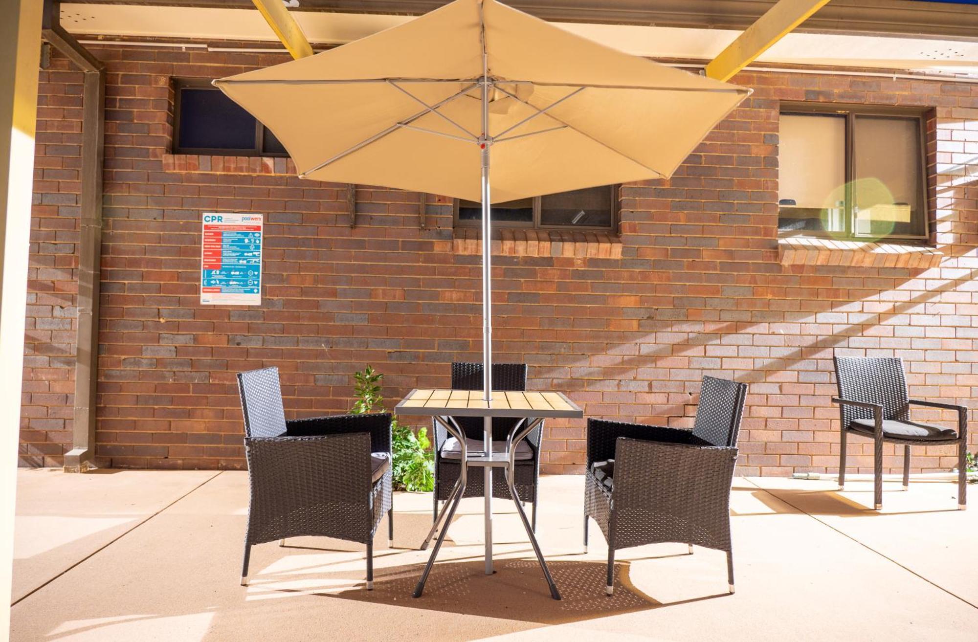 Tumut Valley Motel Pet Friendly Exteriér fotografie
