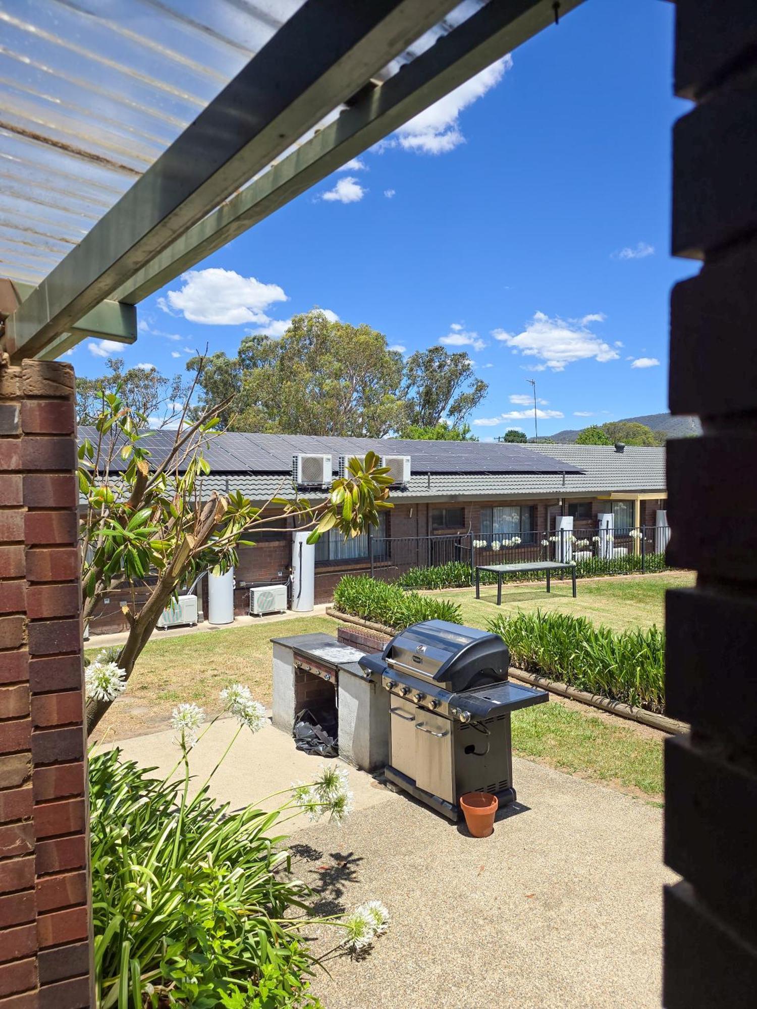 Tumut Valley Motel Pet Friendly Exteriér fotografie